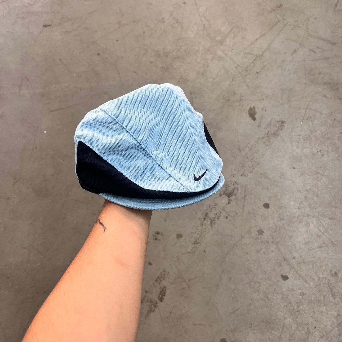 NIKES EARLY 00s FLAT CAP