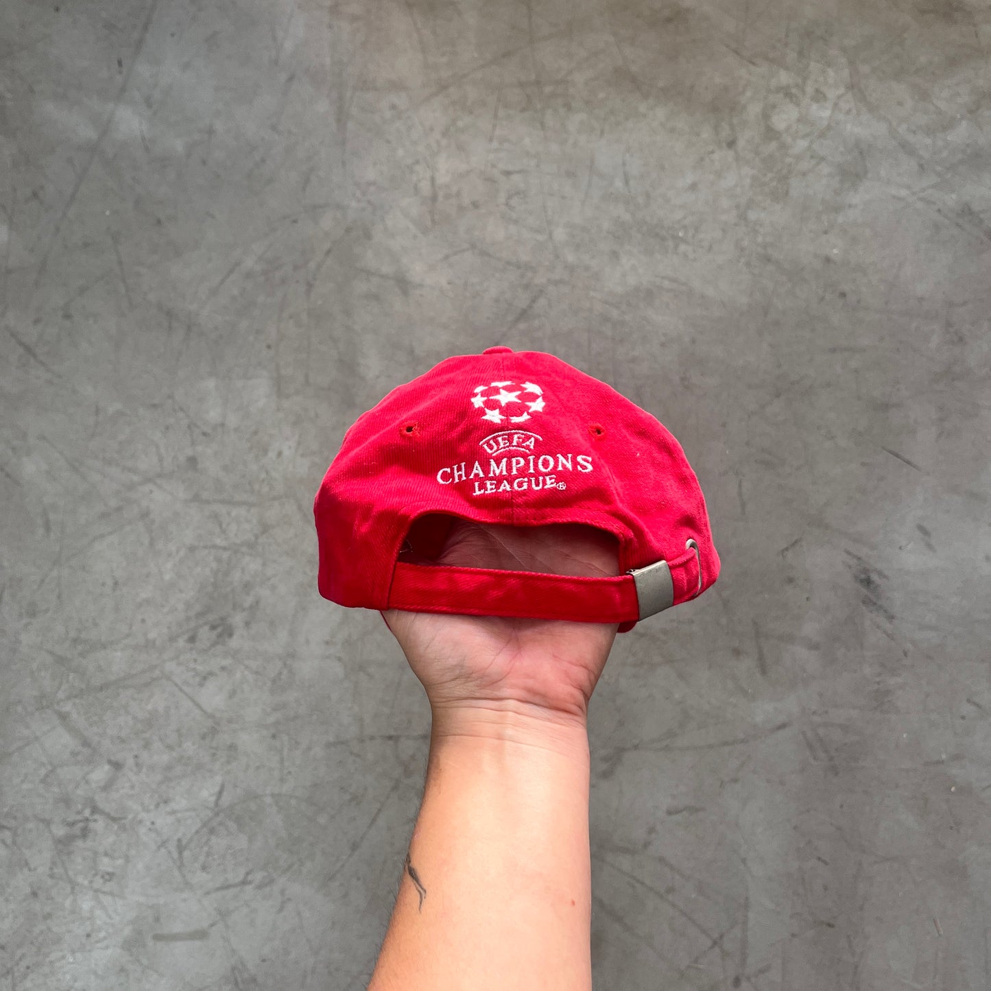FC BAYERN MÜNCHEN 2001 CHAMPIONS CAP