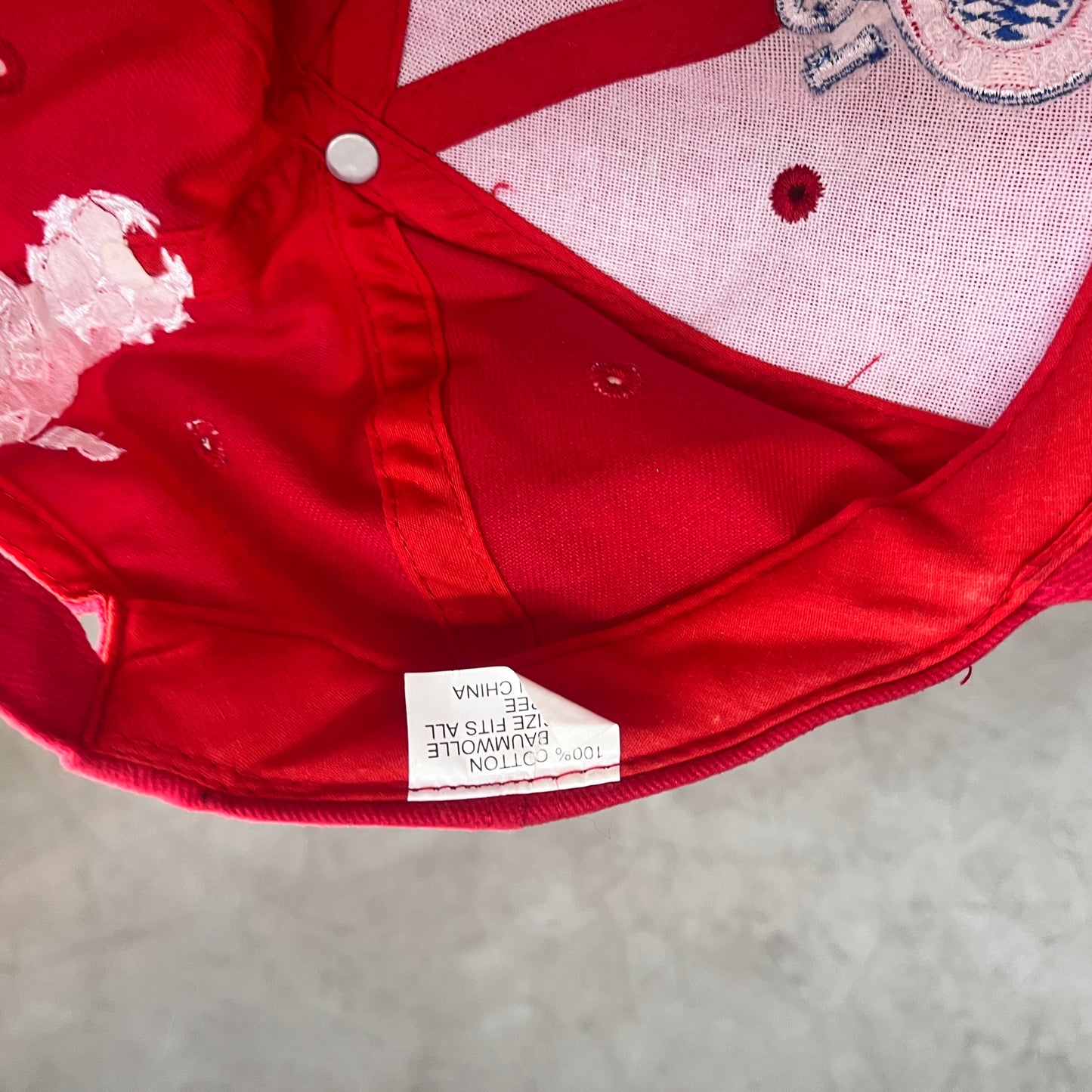 FC BAYERN MÜNCHEN 2001 CHAMPIONS CAP
