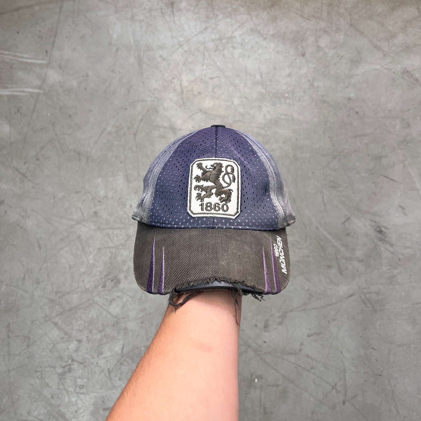 THRASHED TSV 1860 MÜNCHEN CAP
