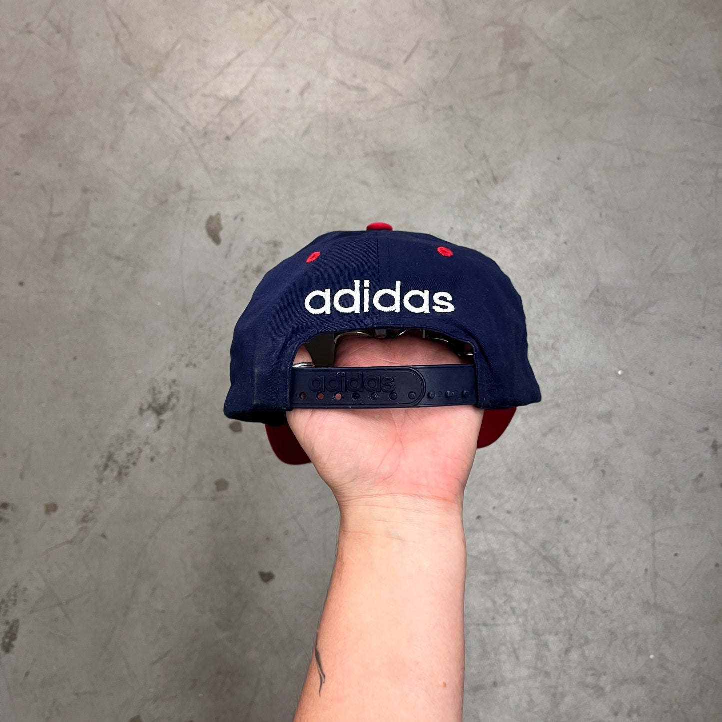 ADIDAS FC BAYERN MÜNCHEN 3 STRIPE CAP