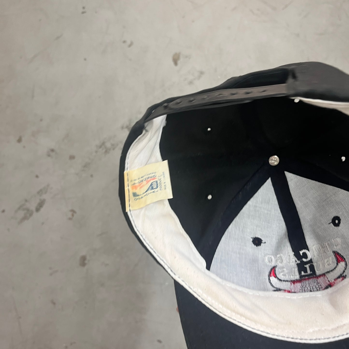CHICAGO BULLS BLK CAP 90s