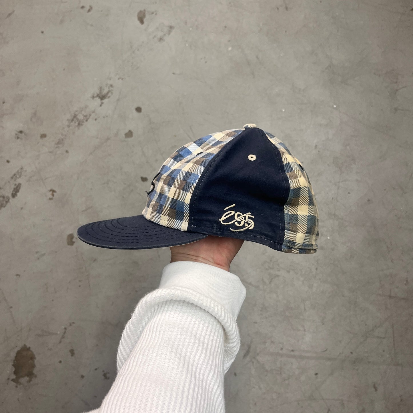 éS SKATEBOARDING FITTED CAP 71/4 Y2K