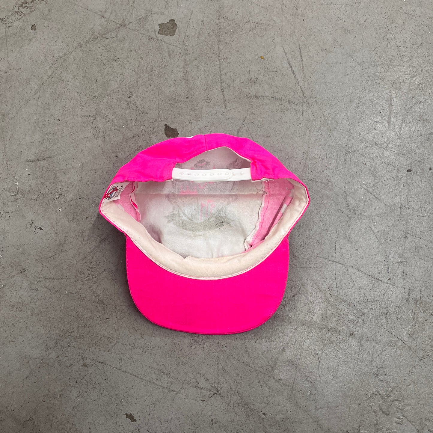LAS VEGAS CIRCUS CIRCUS SOUVENIR PILL BOX CAP