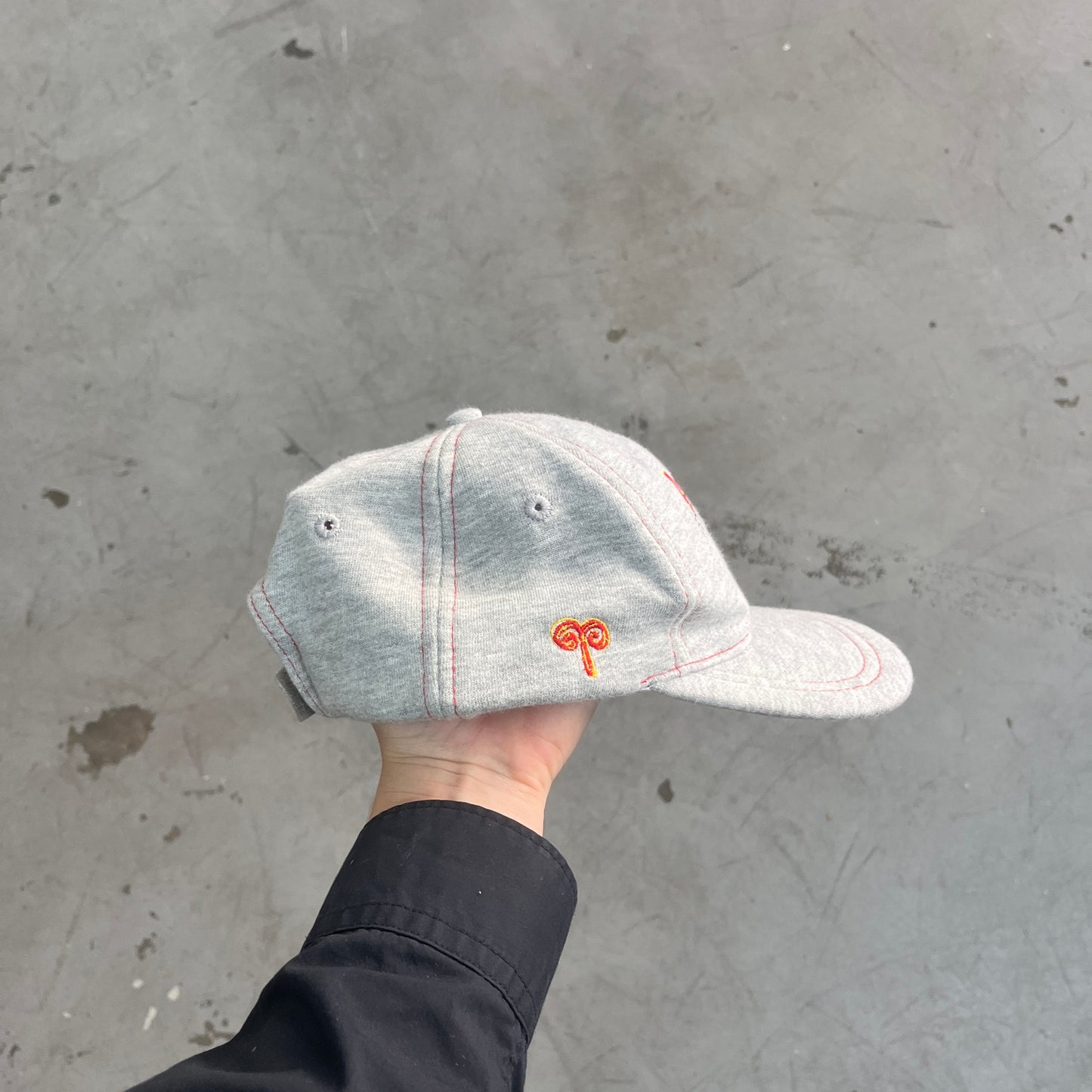 DISNEY MICKEY MOUSE ARIES CAP