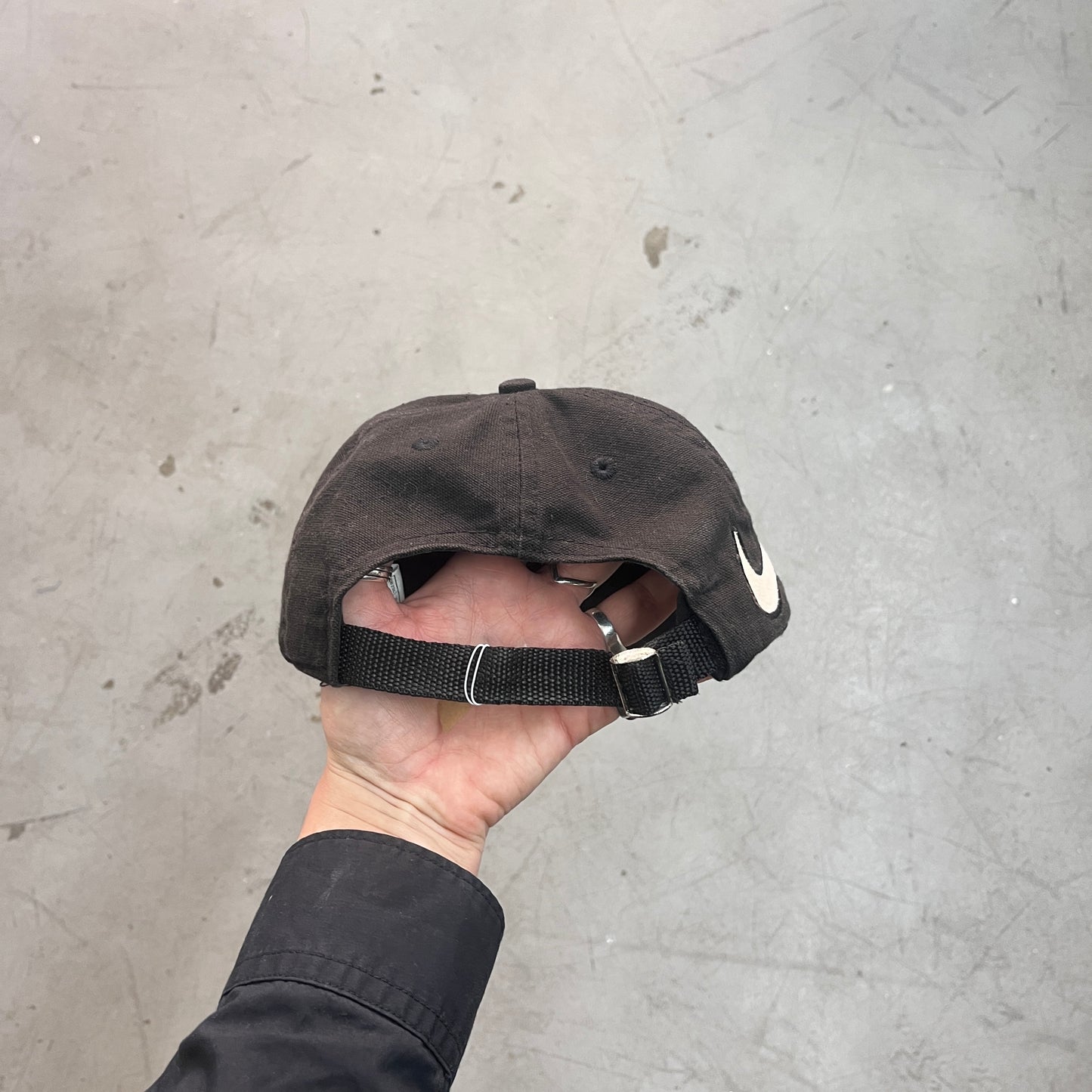 NIKE SWOOSH BLK CAP 90s