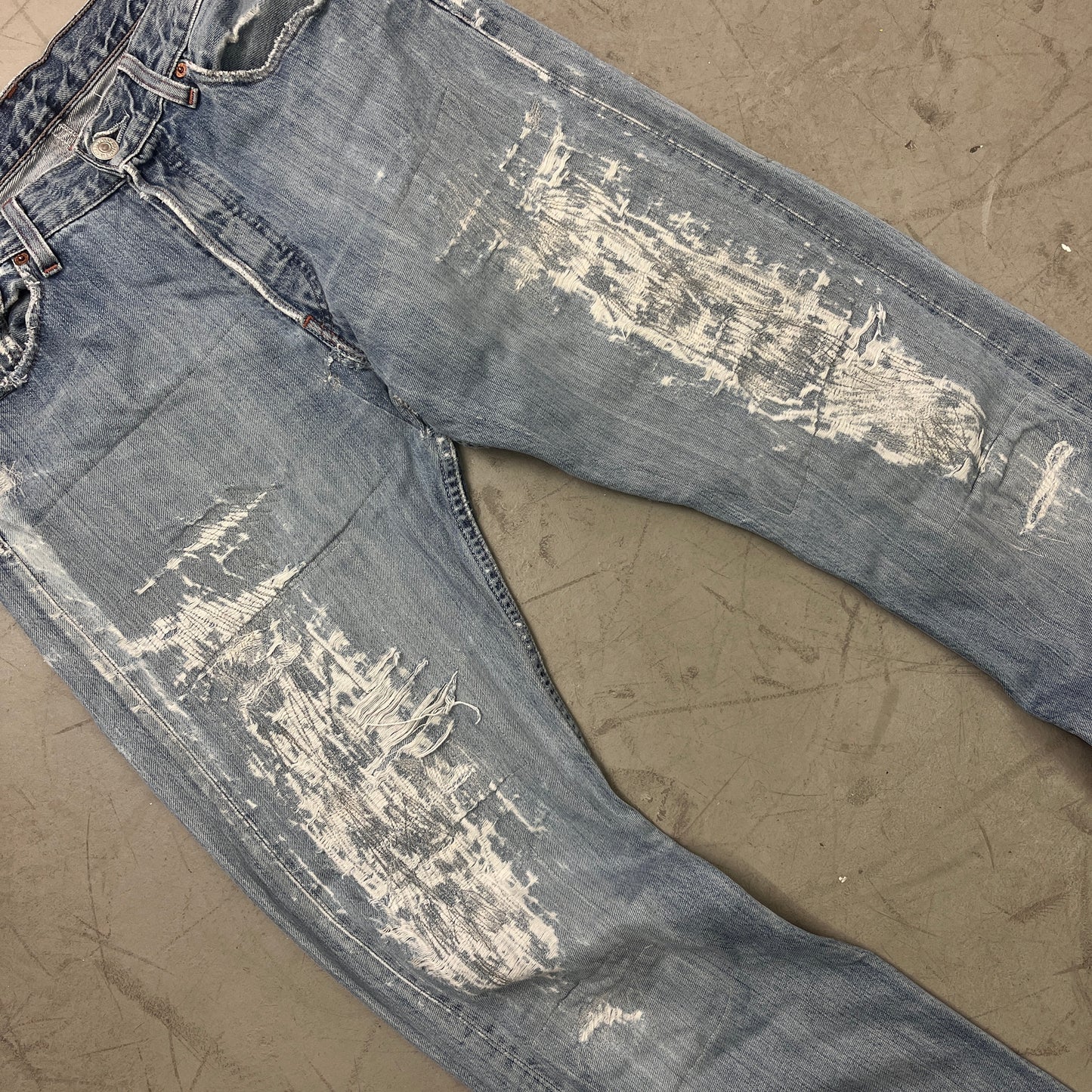 LEVIS 501 REPAIRED DENIM 32W/34L