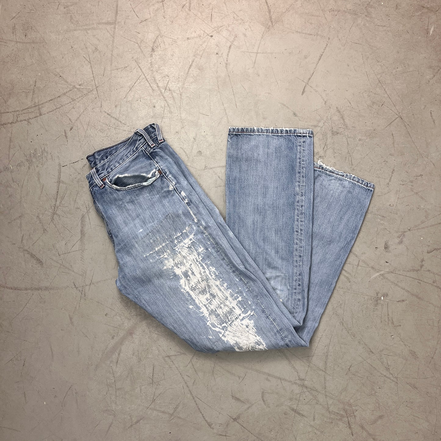 LEVIS 501 REPAIRED DENIM 32W/34L
