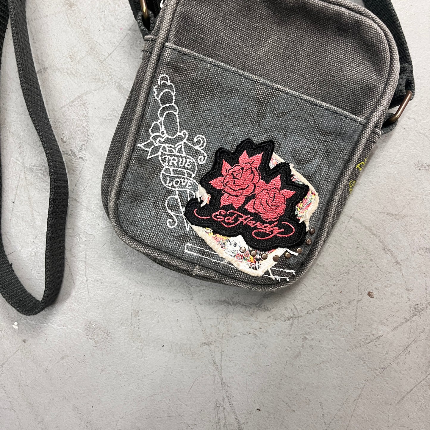 ED HARDY SLING BAG Y2K