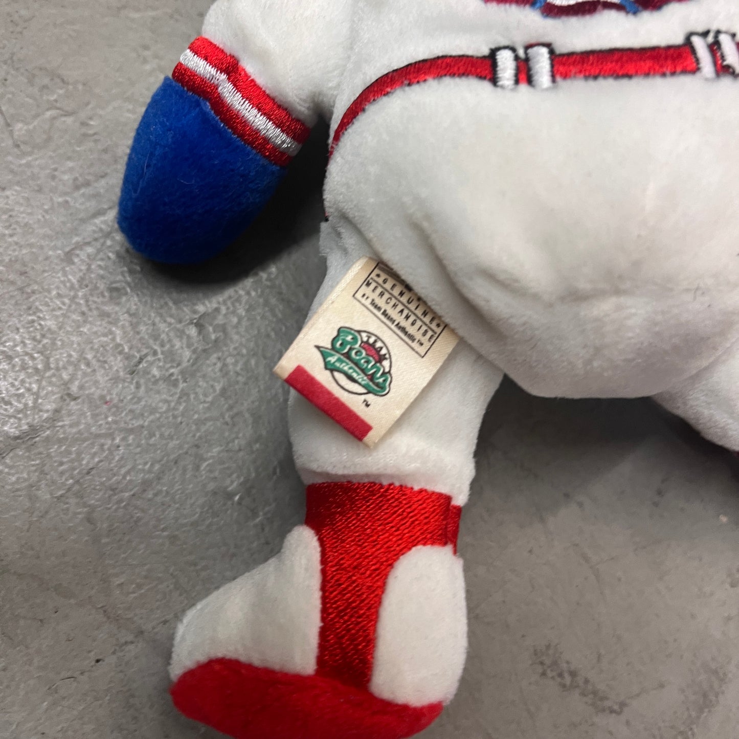 ARIZONA DIAMONDBACKS 2001 WORLD SERIES CHAMPIONS BEAR