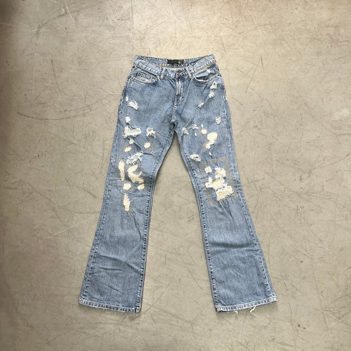JUST CAVALLI DISTRESSED DENIM [W28 L32]