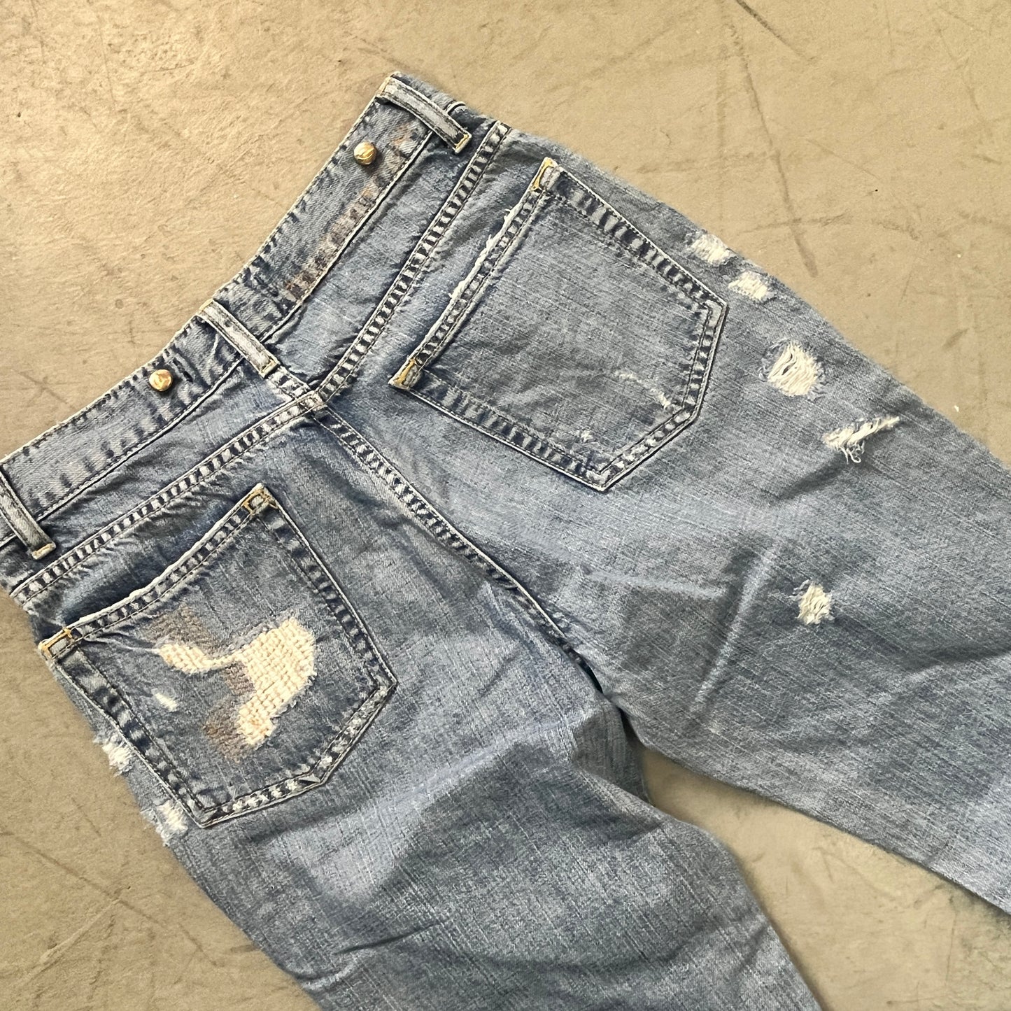 JUST CAVALLI DISTRESSED DENIM [W28 L32]