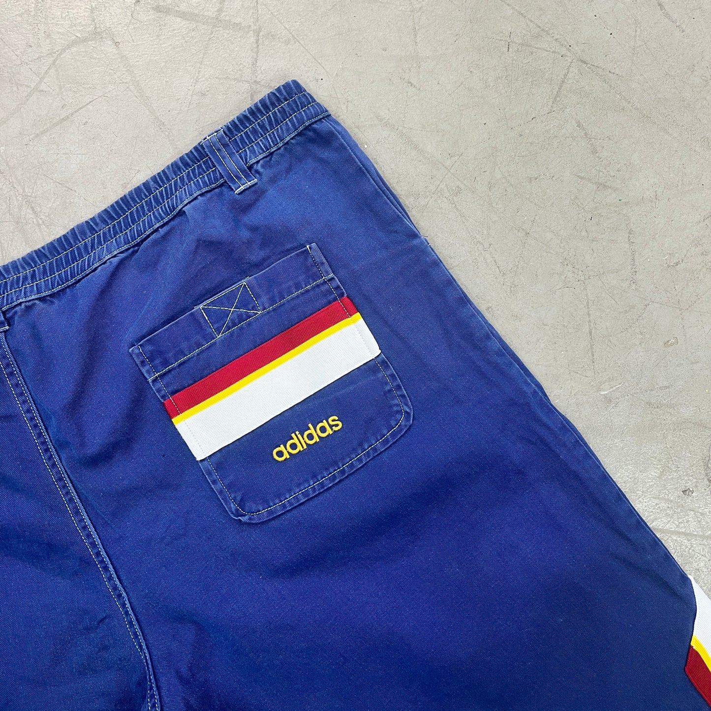 ADIDAS STREETBALL 90s SHORTS [XXL]
