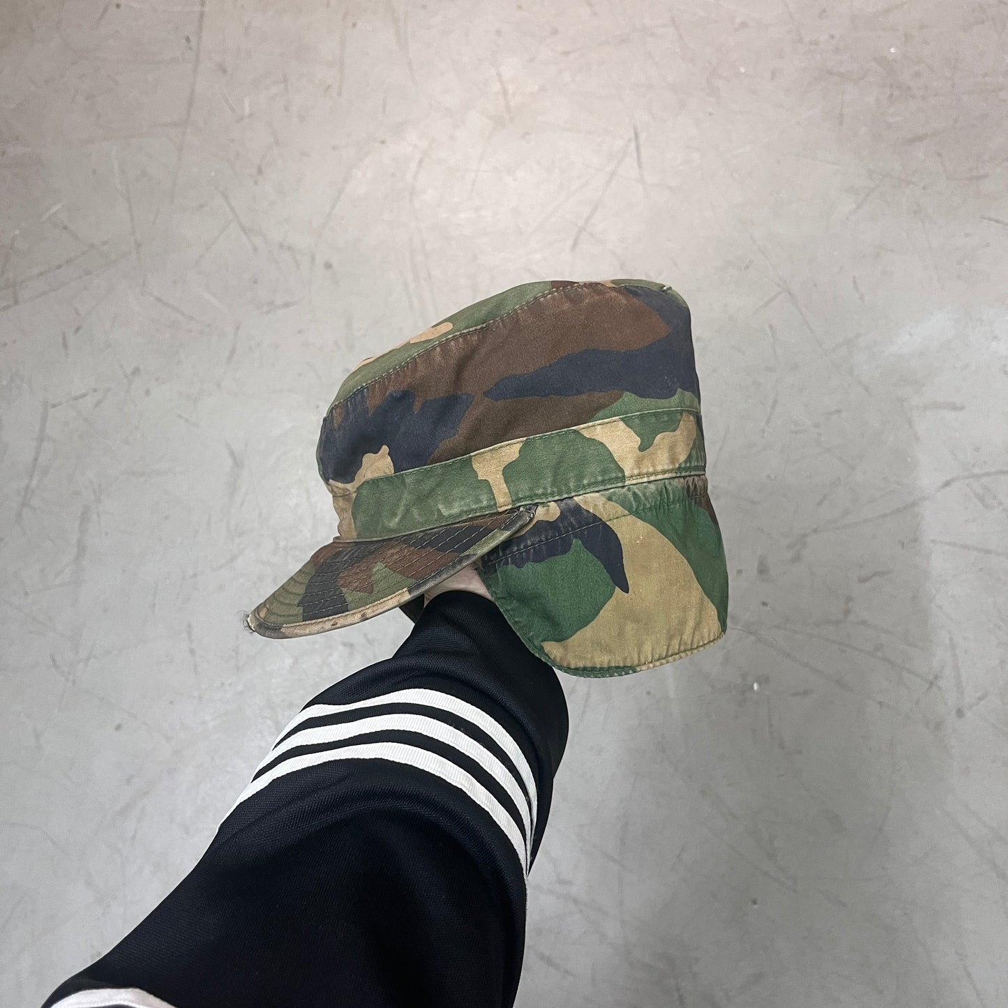 WOODLAND CAMO TRAPPER CAP