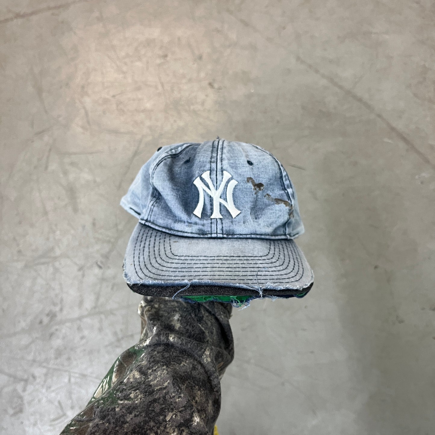 NEW YORK YANKEES THRASHED CAP