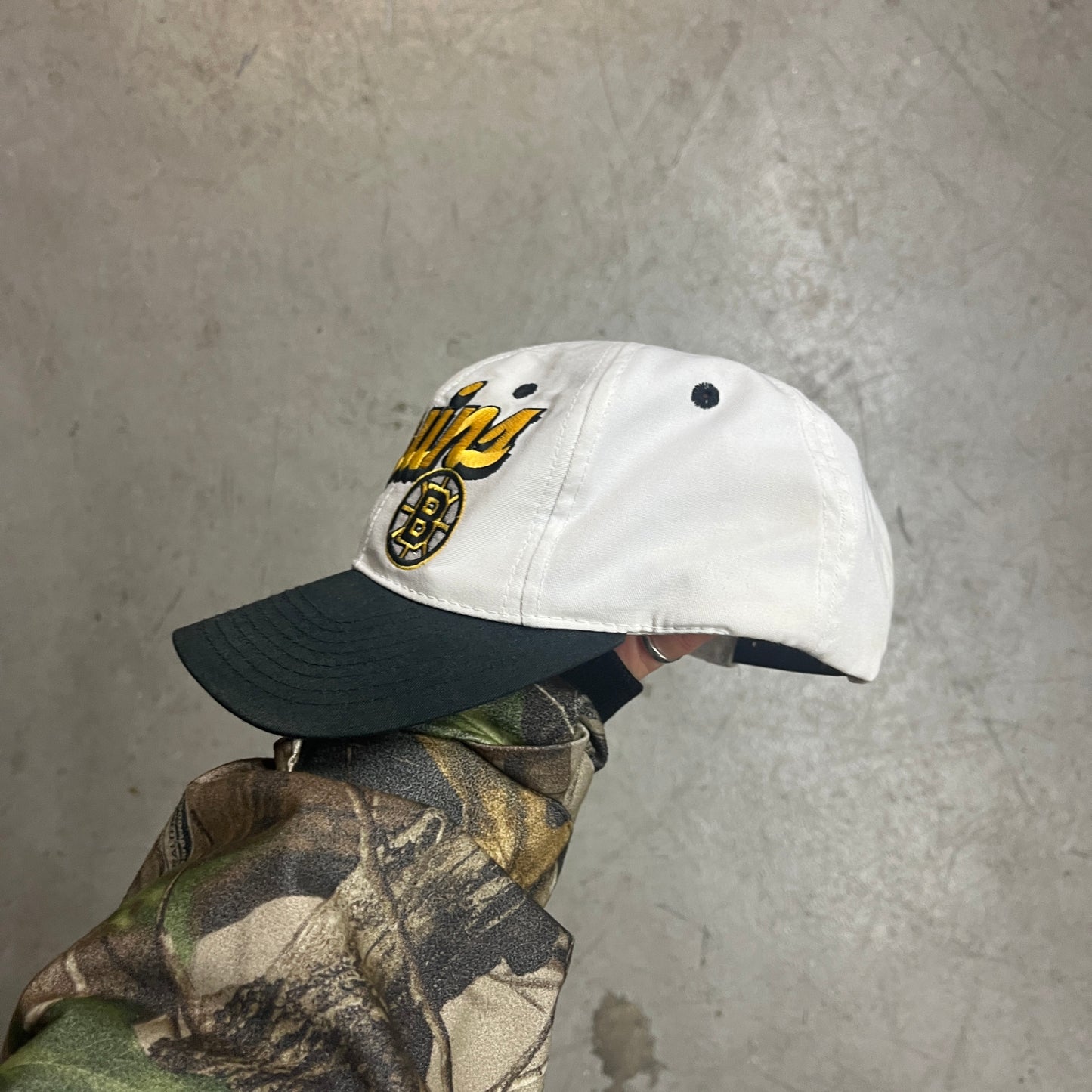 BOSTON BRUINS CAP 90s