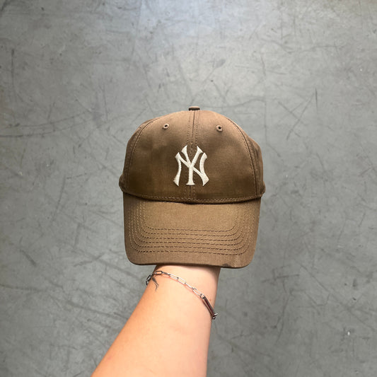 YANKEES BASEBALL CAP 00s