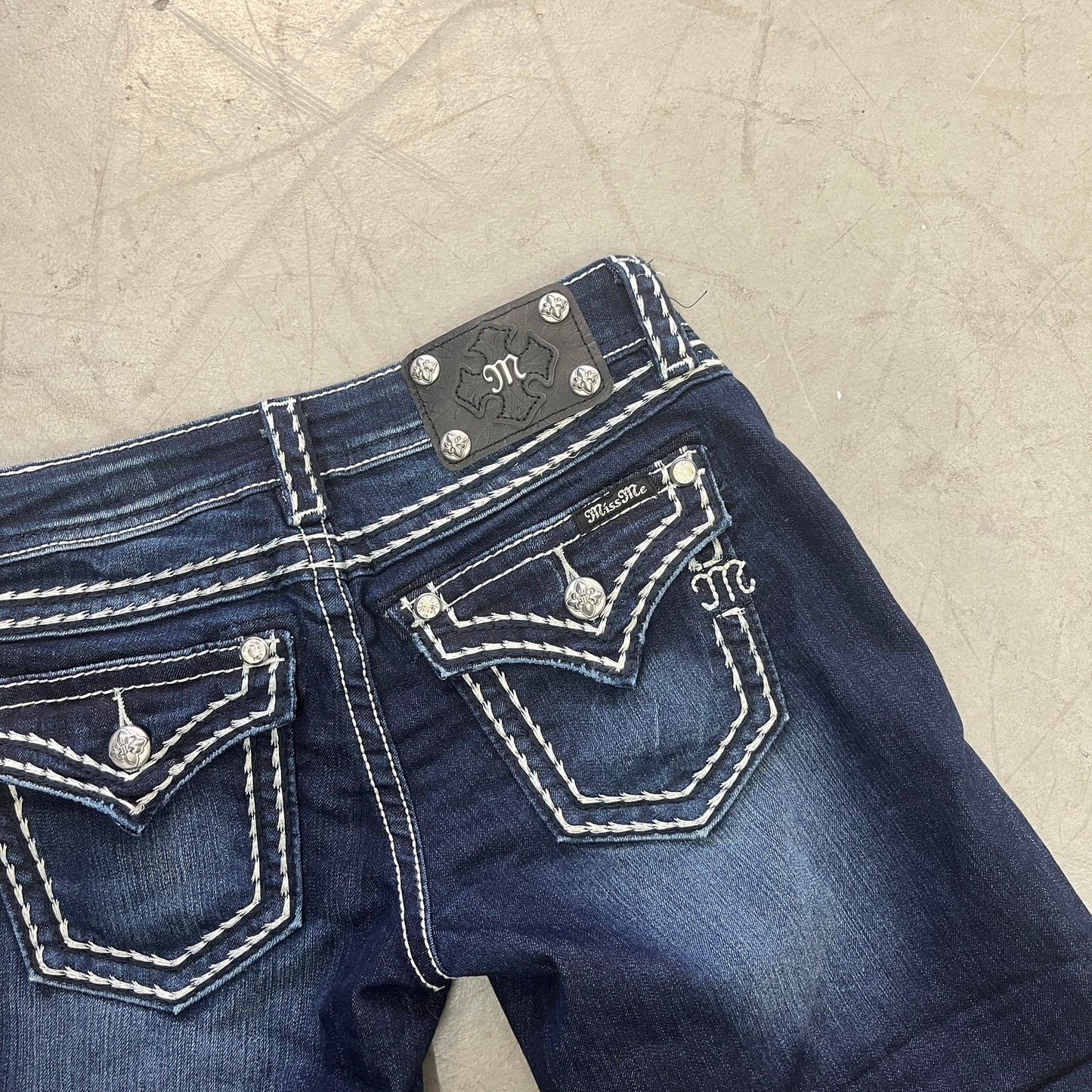MISS ME Y2K DENIM SHORTS MID-SHORTS [26]