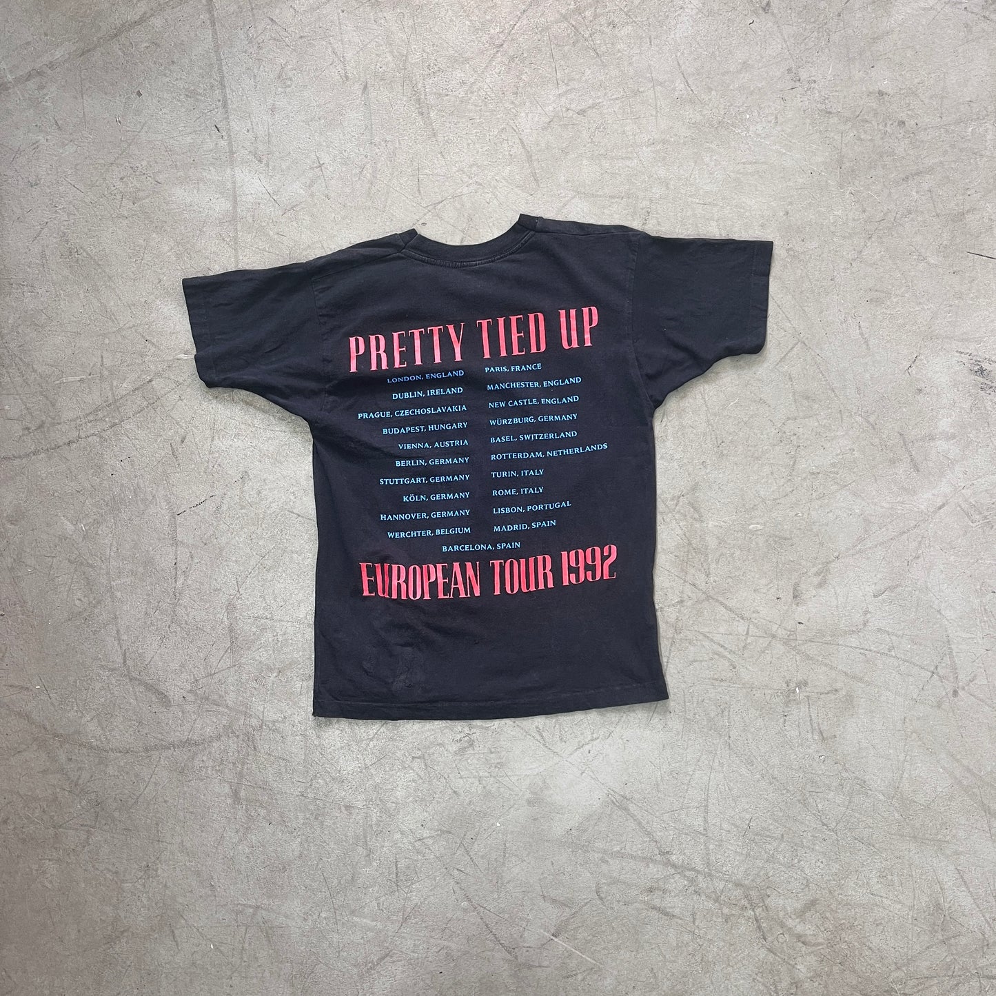 GUNS N ROSES PRETTY TIED UP 92' [M]