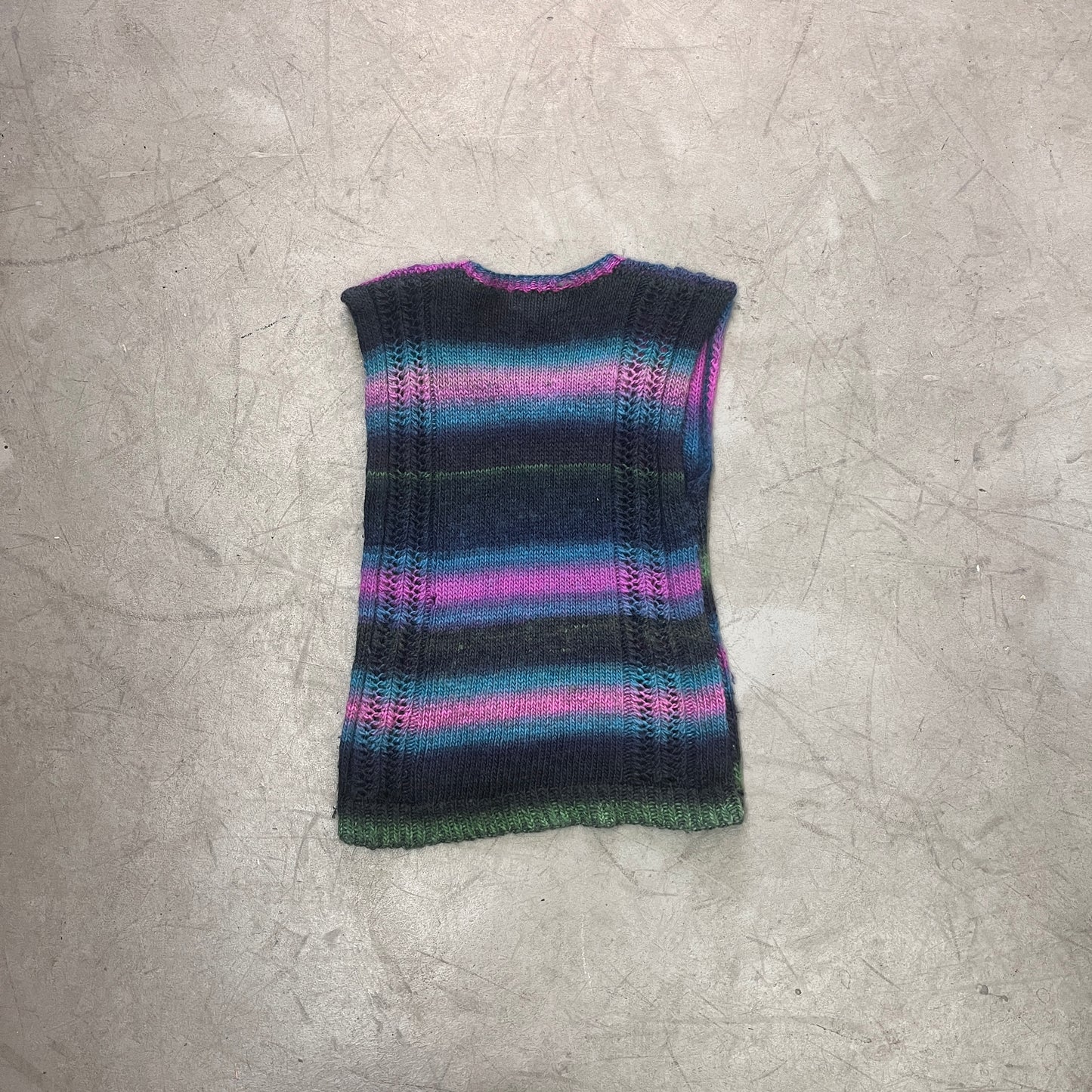 OMBRE HOMEMADE KNITTED VEST [M/L]