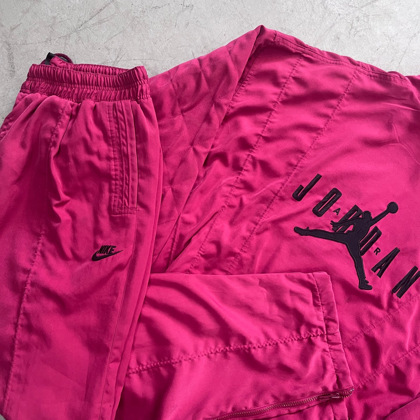 NIKE MICHEAL JORDAN TRACKSUIT 90s [XL]