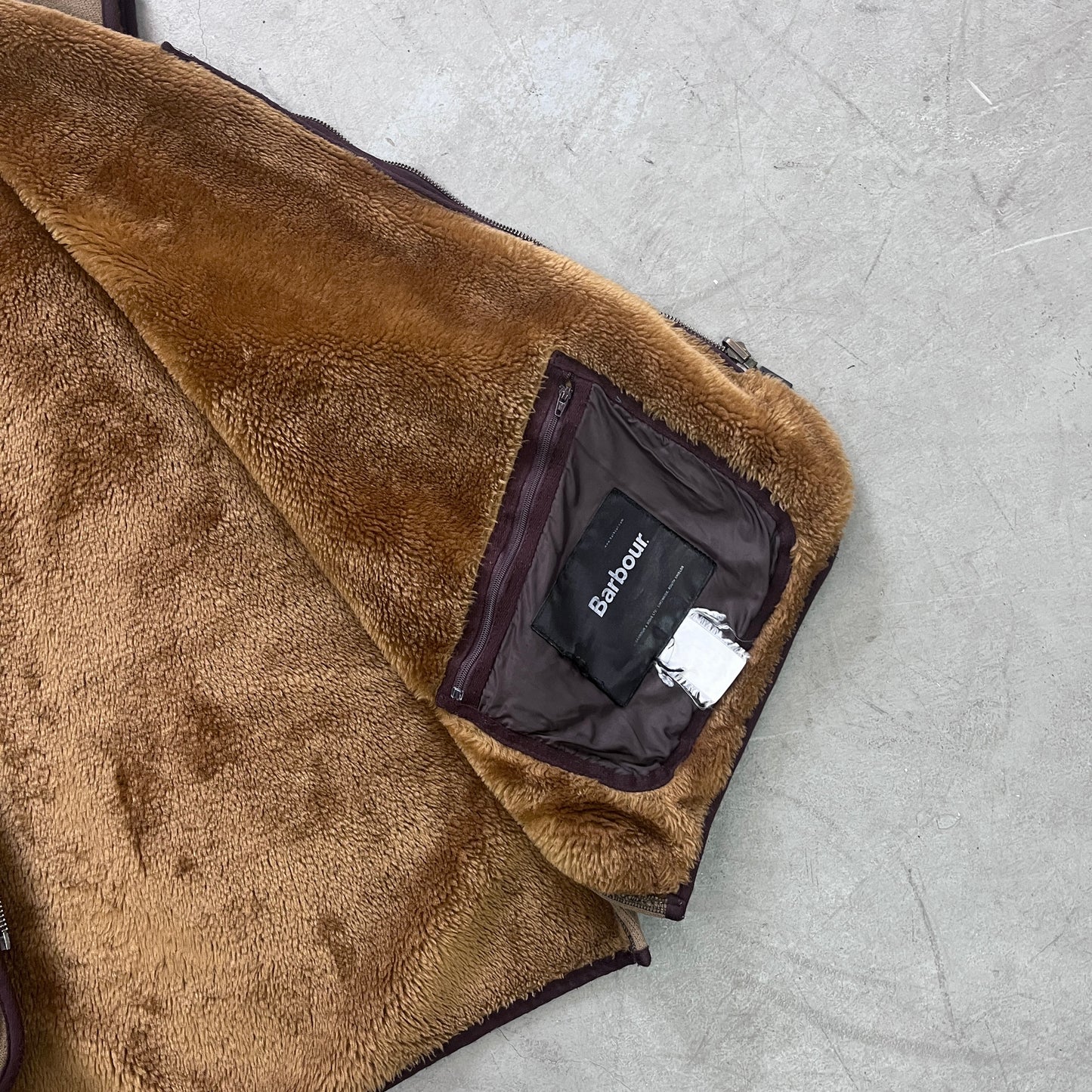 BARBOR WARM PILE WAISTCOAT [XL]