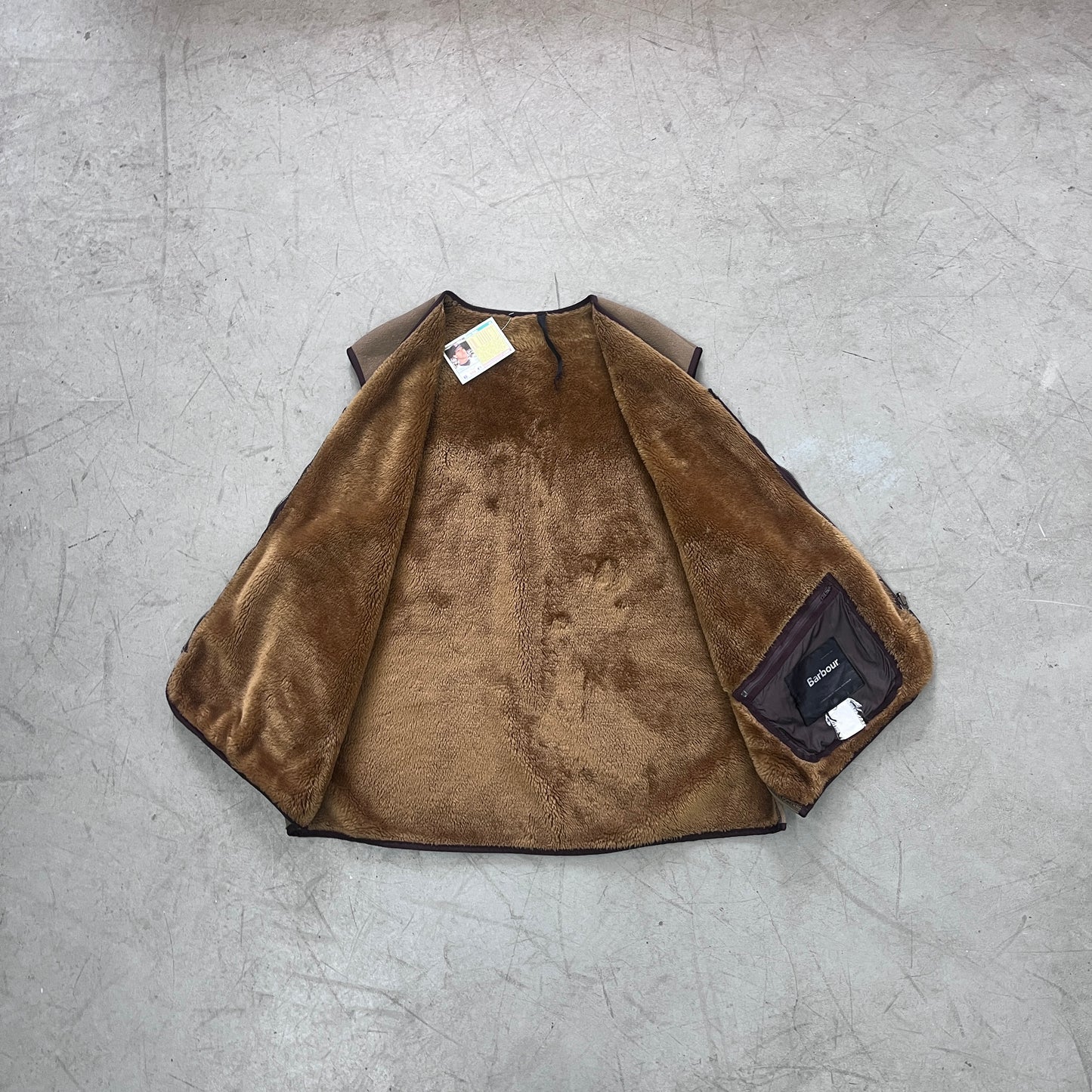 BARBOR WARM PILE WAISTCOAT [XL]