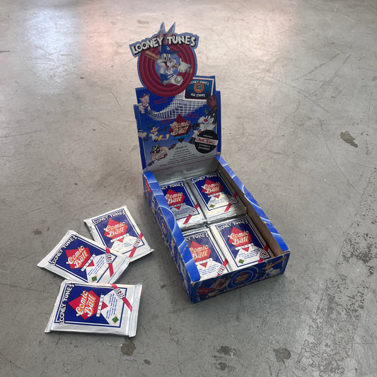 LOONEY TUNES COMIC BALL COLLECTOR CARDS 1990