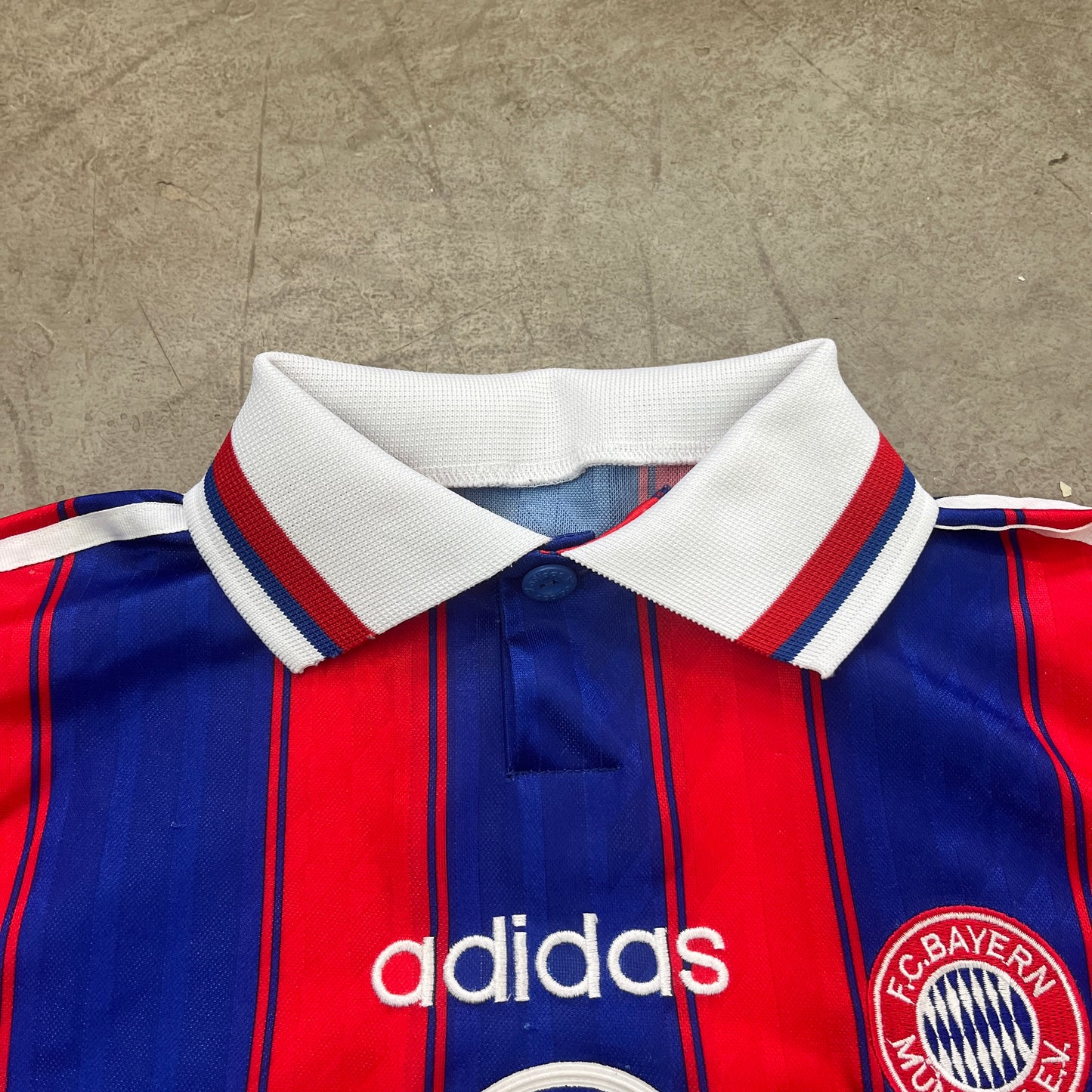 ADIDAS FC BAYERN MÜNCHEN KLINSMANN #18 1995/97 SHIRT KIDS [AGE 9/10]