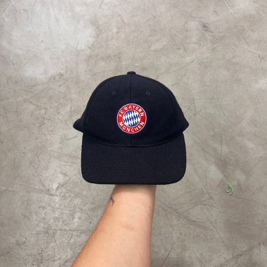 FC BAYERN WOOL BLEND CAP 90s