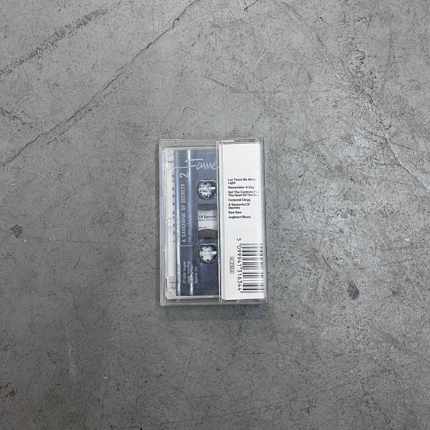 PINK FLOYD A SAUCERFUL OF SECRETS TAPE