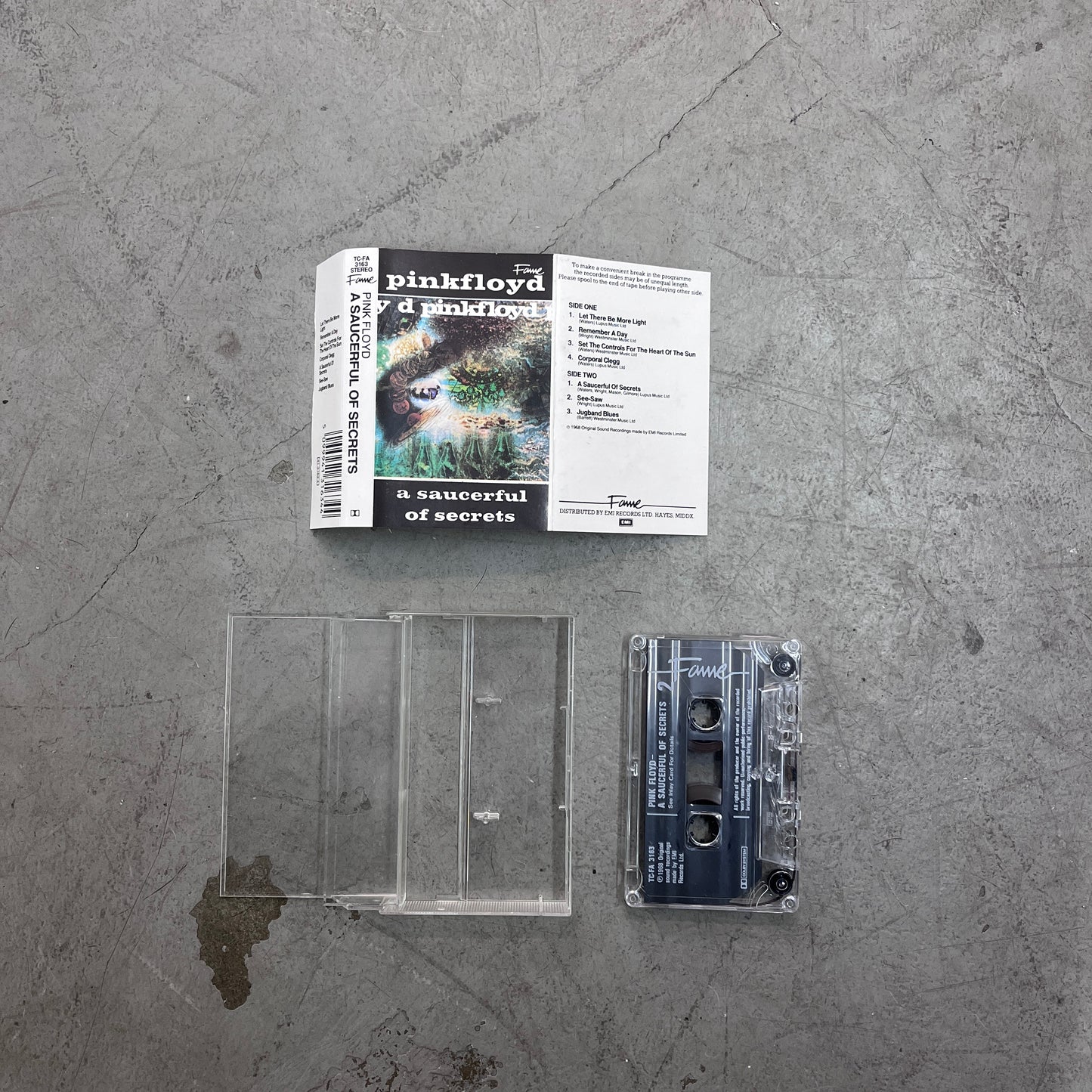 PINK FLOYD A SAUCERFUL OF SECRETS TAPE