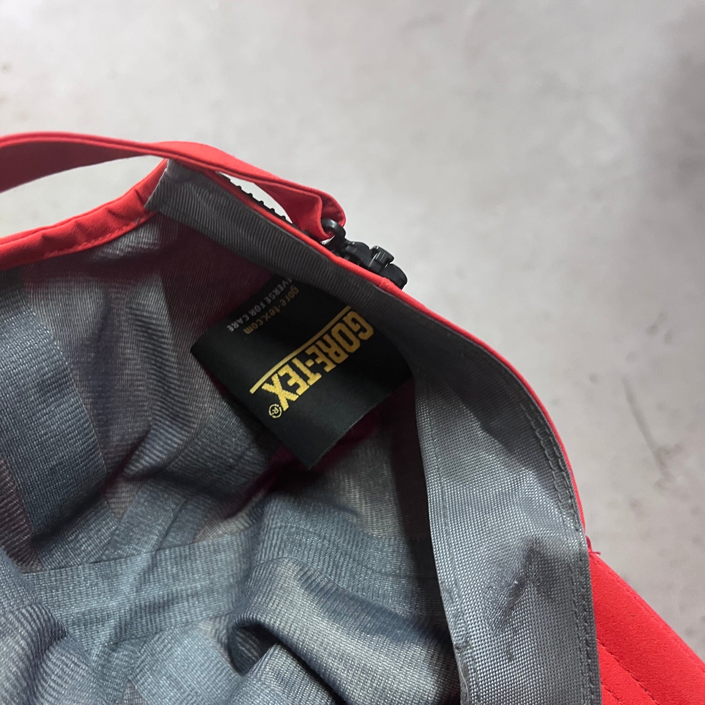 GORE-TEX ROSA ORANGE CAP