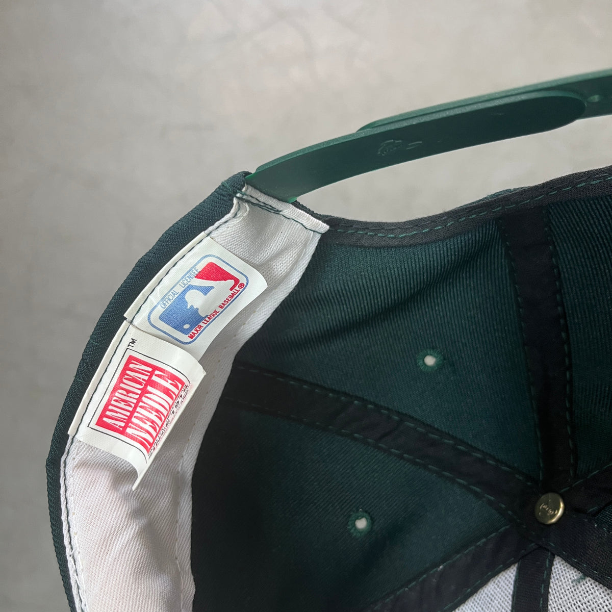 OAKLAND ATHLETICS AMERICAN NEEDLE 90s