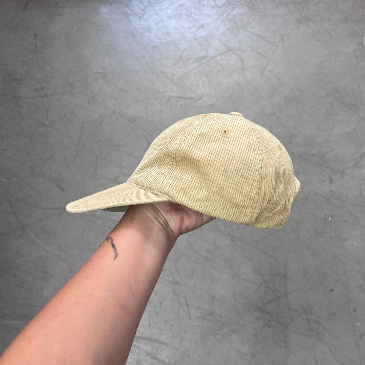 ADIDAS CORDUROY CAP 00s