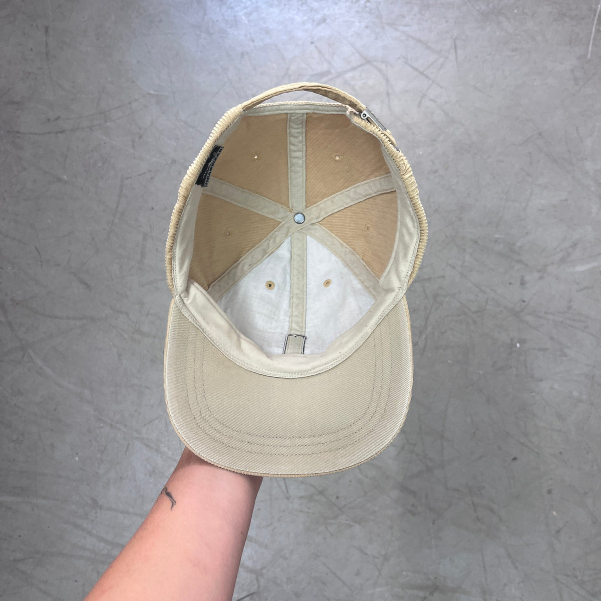 ADIDAS CORDUROY CAP 00s