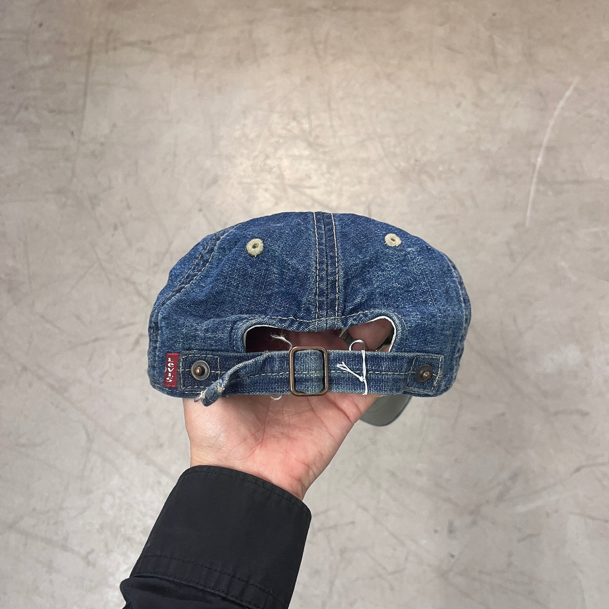 LEVIS DENIM BUCKLE BACK CAP