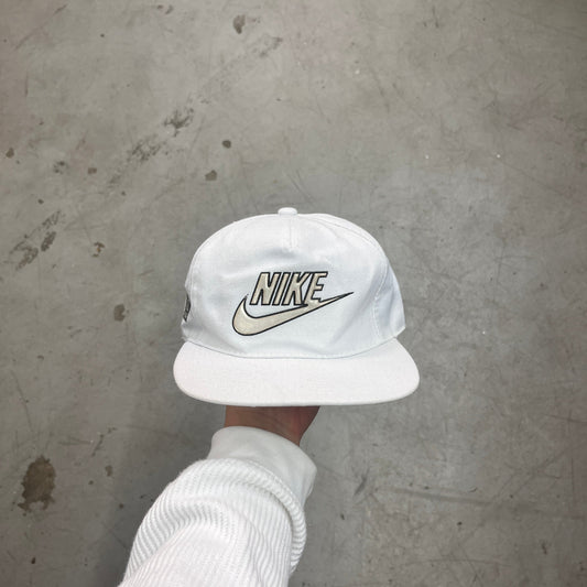 NIKE AIR WHT CAP 90s