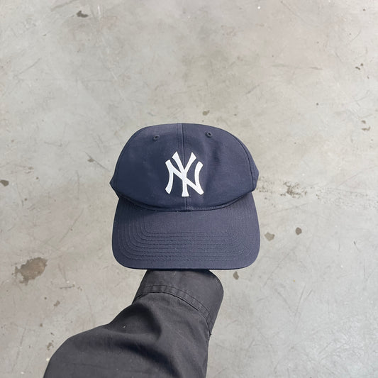YANKEES MLB CAP Y2K
