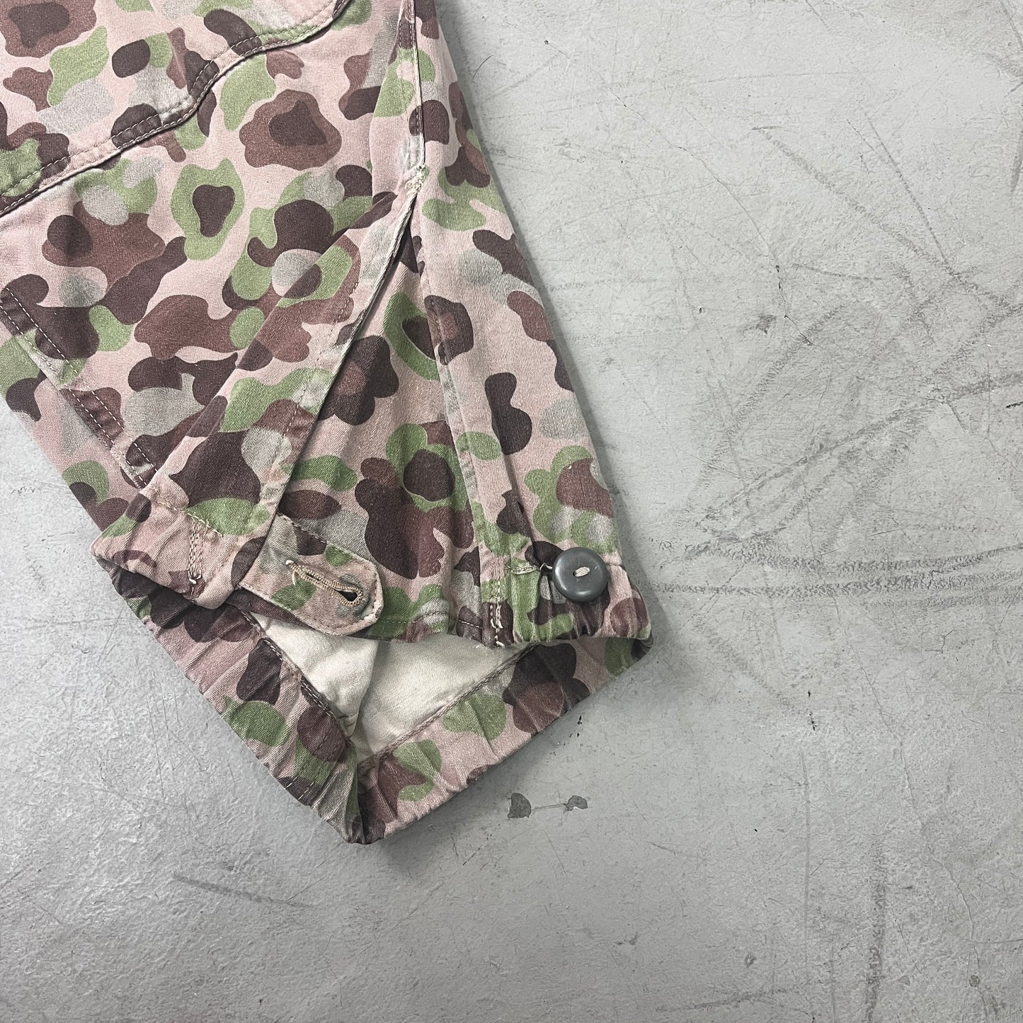 AUSTRIAN PEA DOT CAMO PANTS 1960s [W34]