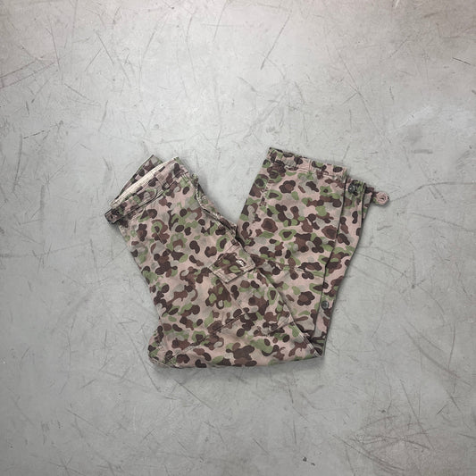 AUSTRIAN PEA DOT CAMO PANTS 1960s [W34]