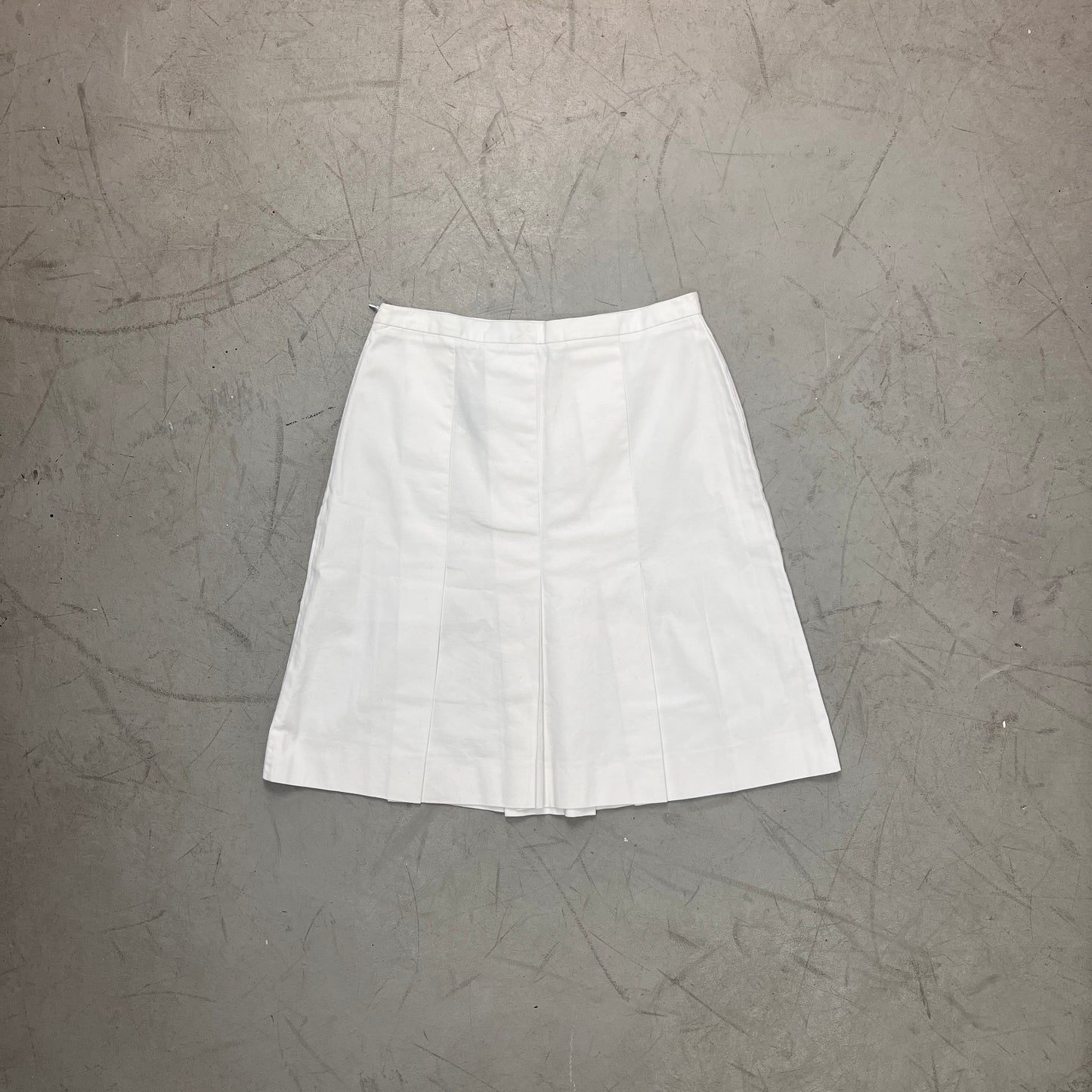 MOSCHINO WHT PLEATED SKIRT [38]
