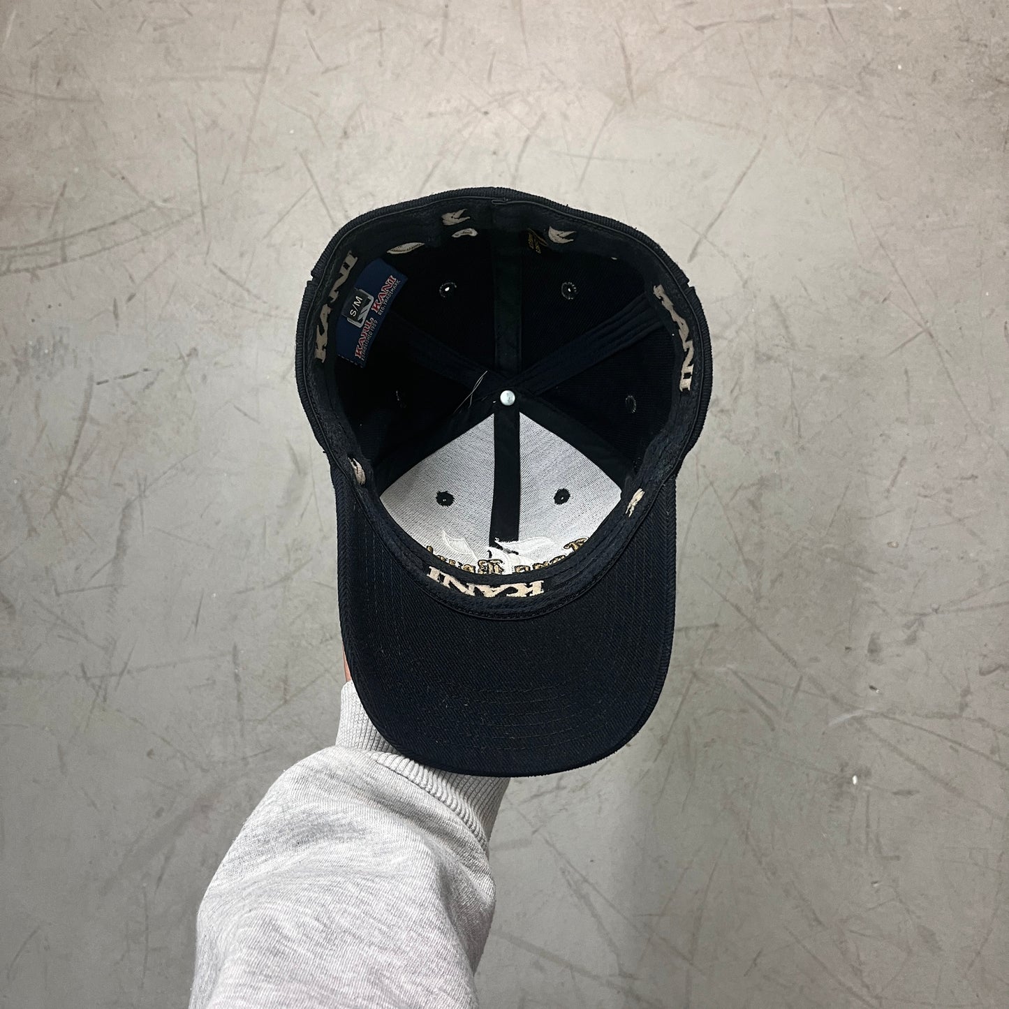 KARL KANI LONG BEACH FITTED CAP [S/M]