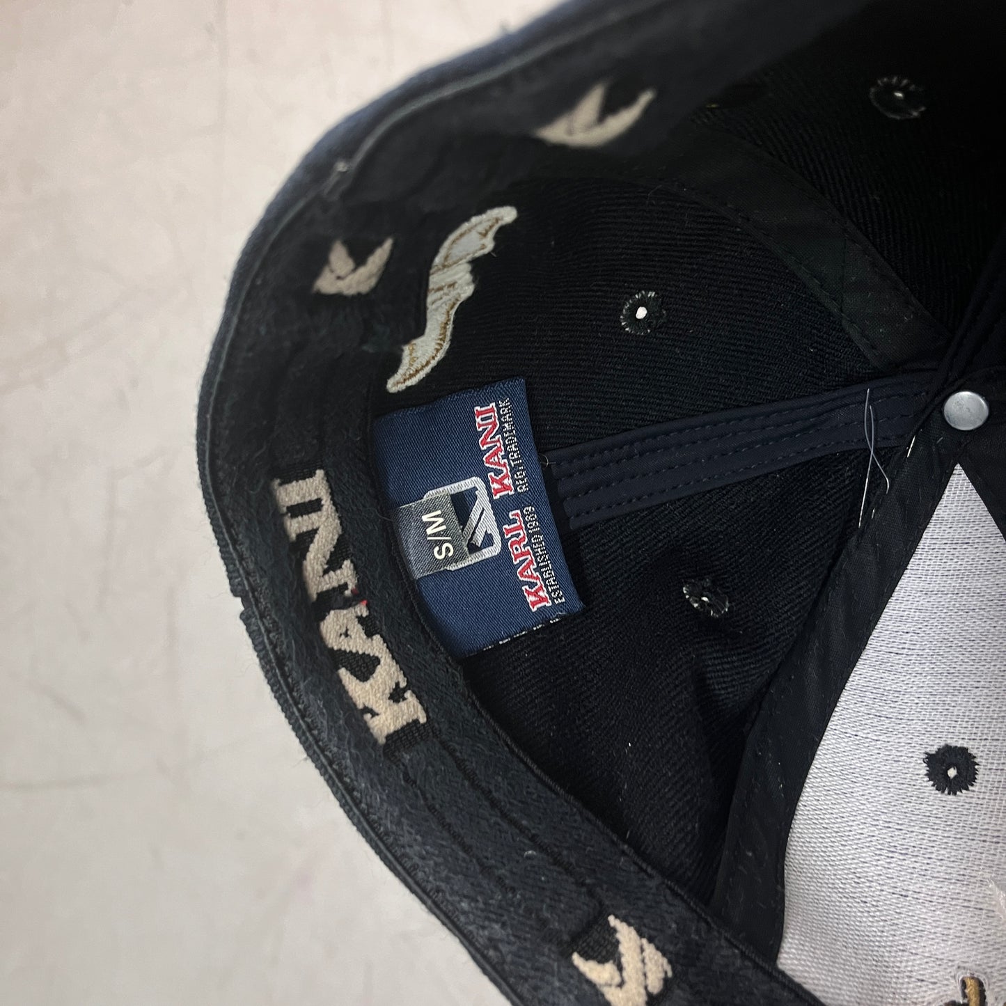 KARL KANI LONG BEACH FITTED CAP [S/M]
