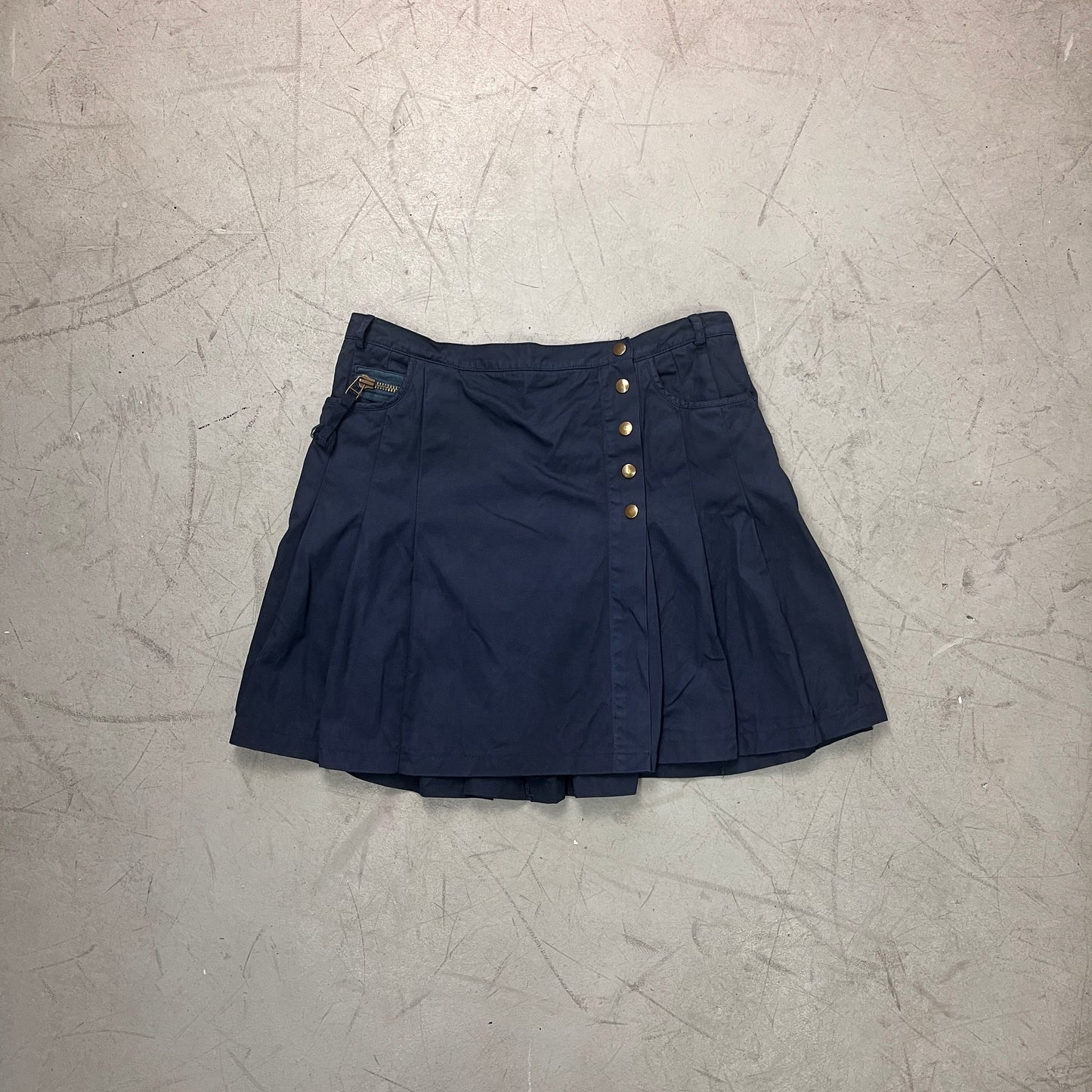 BURBERRY PLEATED SKIRT [42]