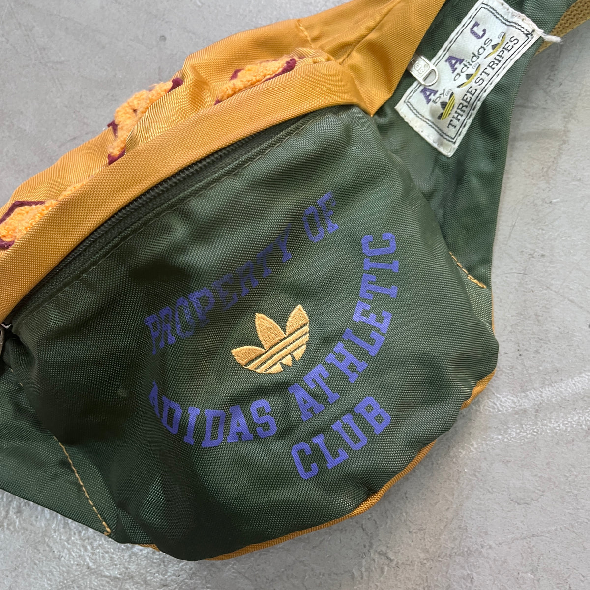 ADIDAS ATHLETIC CLUB 90s