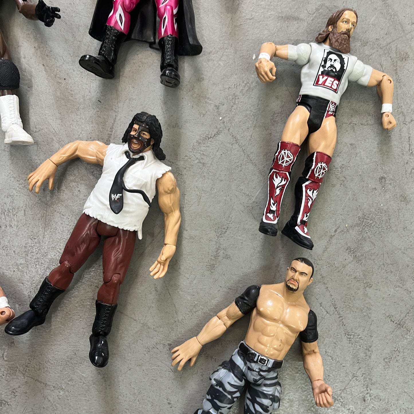 WWE WRESTLING FIGURE