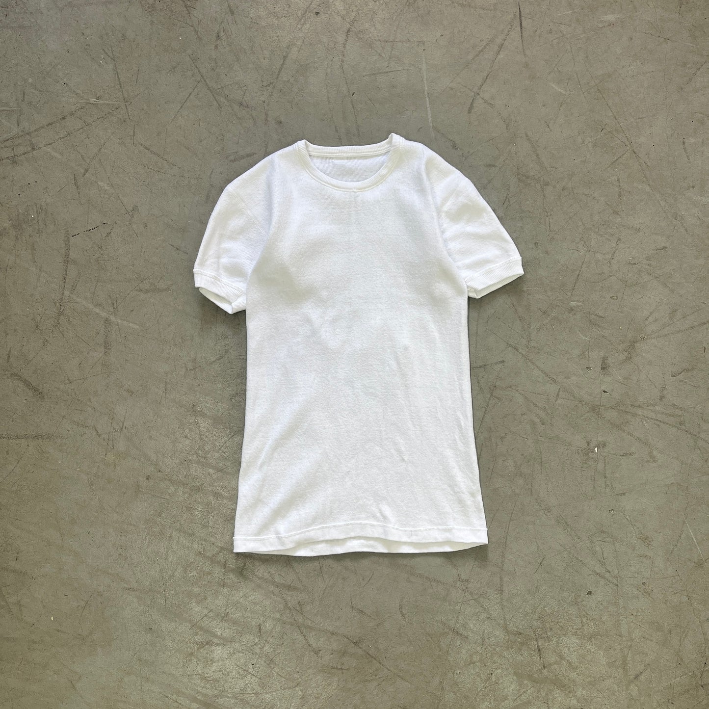 WHITE UNDER RINGER 70s [S]