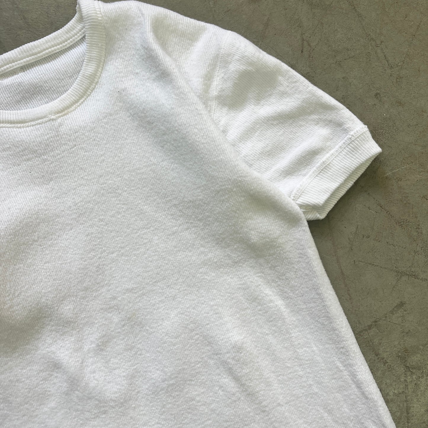 WHITE UNDER RINGER 70s [S]