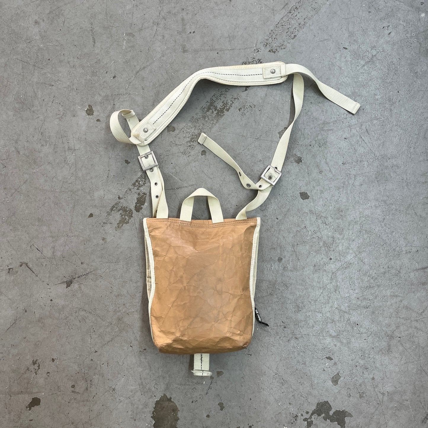 DIESEL FLY WHEEL PAPER CROSSBODY Y2K